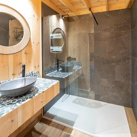 Chalet In Erez E Near Town Center, Cleaning Included * Erezee