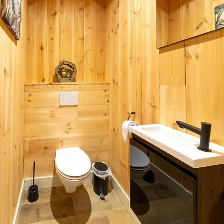 Chalet In Erez E Near Town Center, Cleaning Included Chalet
